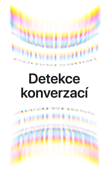Vlny okolního zvuku nahoře a dole, text uprostřed: Detekce konverzací