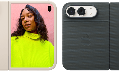 iPhone Duo zvaigžņu baltā krāsā ar smilšu krāsas silikona ietvaru, horizontāls novietojums, pilnībā atvērts horizontāli, Dual&nbsp;Fusion kameras augšā pa kreisi, ietvars aizsedz aizmuguri un priekšējā displeja ārējo malu, labajā pusē ārējā displejā ir redzams cilvēka portrets. iPhone&nbsp;Duo, zvaigžņu baltā krāsā, pilnībā atvērts horizontāli, flotes zils Folio ar Kickstand, pilnībā atvērts horizontāli, aizmugure ar 48&nbsp;MP Dual&nbsp;Fusion aizmugures kamerām, divi objektīvi