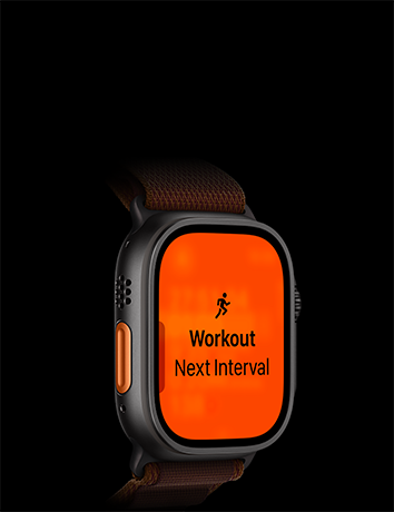 Apple Watch Ultra 4, carcasă din titan, culoare Negru, exercițiu de Alergare, intervalul următor, partea exterioară stângă, buton Acțiune portocaliu, brățară Alpină