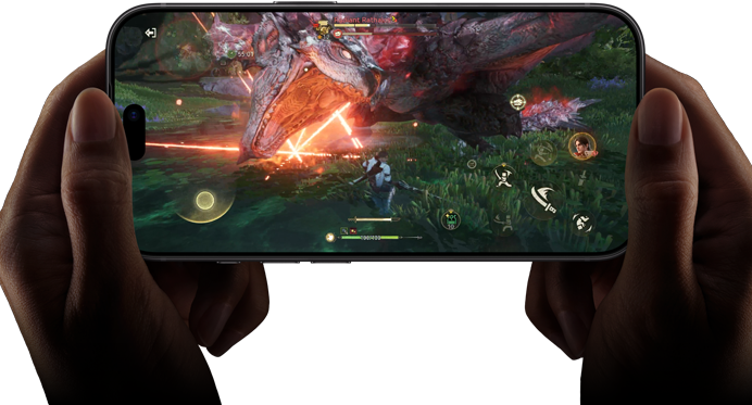 Pohľad spredu na iPhone 18 Pro, na displeji vidno výkon čipu A20 Pro na scéne z hry Monster Hunter Outlanders