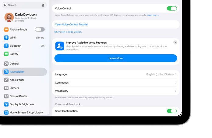Impostazioni di Controllo vocale su iPad, con la possibilità di controllare il dispositivo tramite le funzioni integrate per l’accessibilità