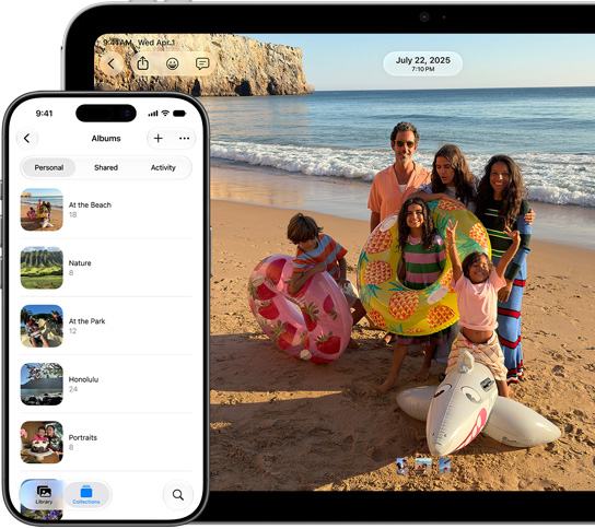 Ein iPhone Display zeigt eine Liste von Fotoalben im Album Tab «Persönlich», ein iPad Display zeigt ein Foto einer Familie am Strand im Vollbildmodus