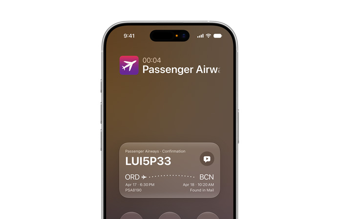 iPhone 17 a mostrar a funcionalidade Contexto da chamada com tecnologia Apple Intelligence. O ecrã mostra detalhes de confirmação de uma reserva de voo durante uma chamada